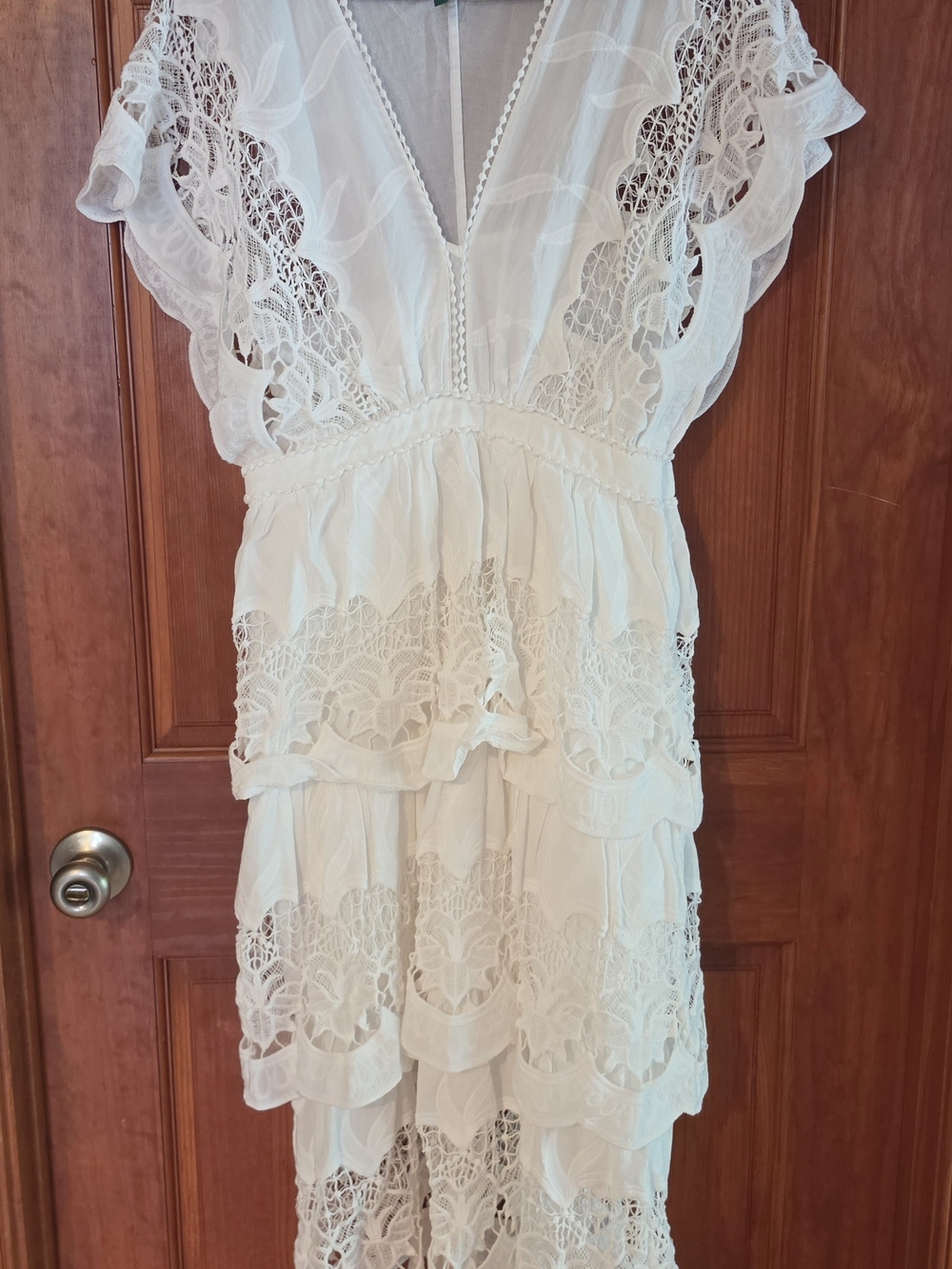 FARM Rio White Lace V-Neck Tunic Dress - Picture 2 of 10